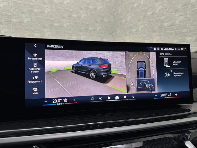 BMW X5 50e *7x Op Voorraad* M-Sport Pro | 360 Camera | Sky-Lounge Pano | ACC | Comfortstoelen | Indiv. Leder | Massage | Stoelventilatie | 4-Zone Clima | Trekhaak | 22'' | Head-Up | Keyless-Entry | Harman-Kardon | Stoelverwarming V+A | M-Gordels | Glaspook | Stu
