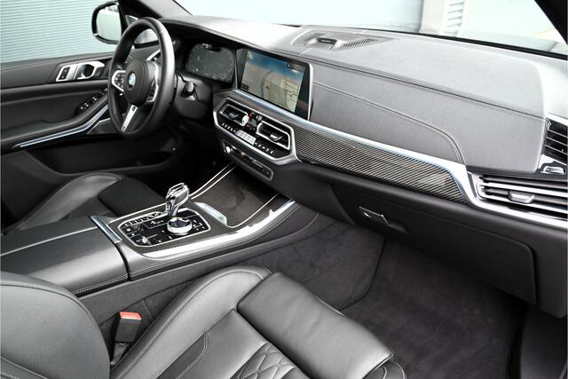 BMW X5 xDrive45e M-SPORT / SKYLOUNGE PANO / M-PERF SEATS / B&W / CARBON / LASER / HUD / 4 WIELSTURING