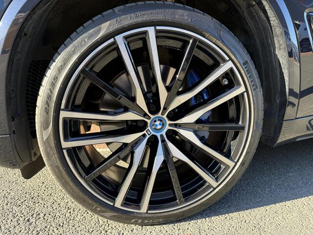 BMW X5 xDrive45e M-Sport Pano / 22 inch / HUD / 360 / Laser / Trekhaak / Vol!