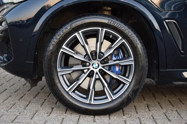 BMW X5 xDrive45e High Ex. M-Sport | Carbon Zwart | LASER LED | ACC Luchtvering