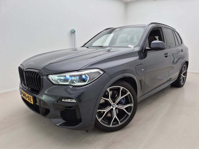 BMW X5 xDrive45e High Executive | M-Sport | Panorama | HUD | Elec. Trekhaak | Adaptive Onderstel | BMW Laser | 1e Eigenaar | Vol Opties |