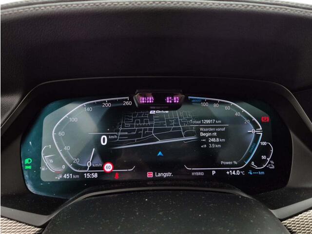 BMW X5 xDrive45e High Executive | M-Sport | Panorama | HUD | Elec. Trekhaak | Adaptive Onderstel | BMW Laser | 1e Eigenaar | Vol Opties |