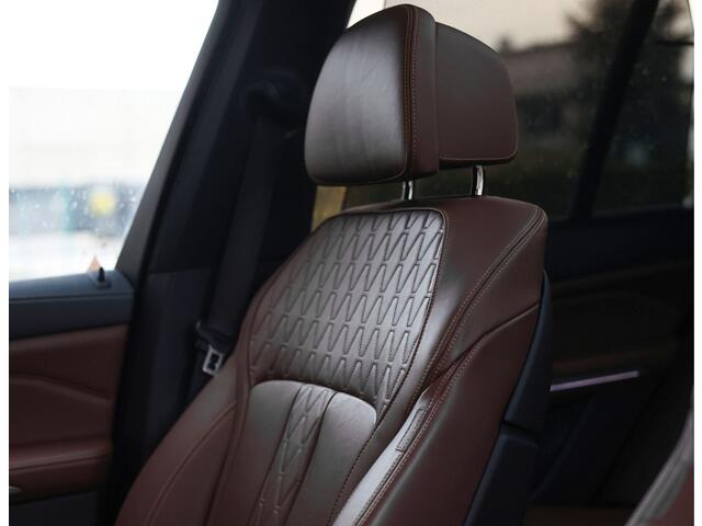 BMW X5 M50d High Executive | Sky - B&W - Vol! - Topstaat!