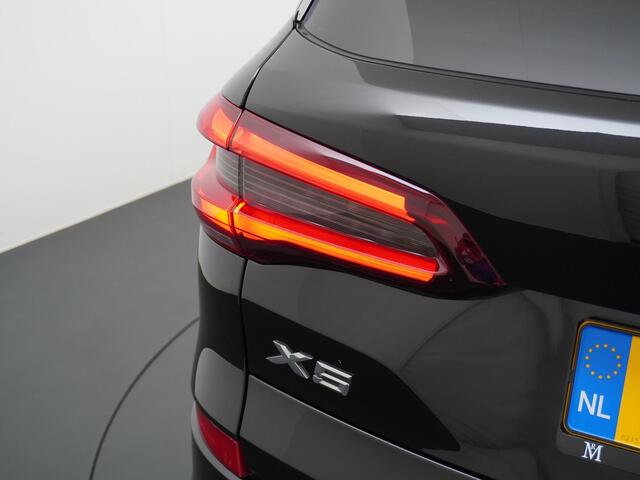 BMW X5 xDrive45e High Executive M SPORT | MEGA COMPLEET | DRIVING ASS. PROFF. | LASER | VERWARMDE STOELEN-STUUR-ACHTERBANK | TREKHAAK | HEAD UP | 1E EIGENAAR+DEALER ONDERHOUDEN