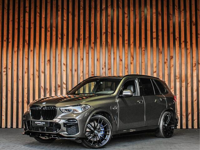 BMW X5 xDrive45e 394PK Automaat High Executive M-Sport | LASER LED | TREKHAAK | SFEERVERLICHTING | LEDER | SHADOWLINE | LEDER DASHBOARD |