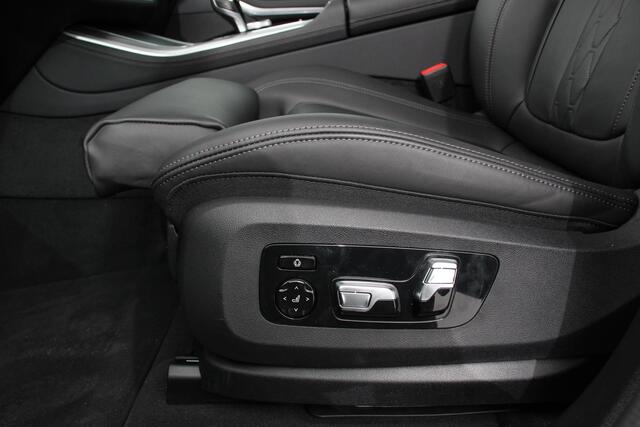 BMW X5 xDrive45e 394pk High Executive M-Sport PHEV 6 cilinder Panoramisch schuif-kantel dak Harman Kardon Head up display Lederen bekleding Electrische verstelling comfort stoelen