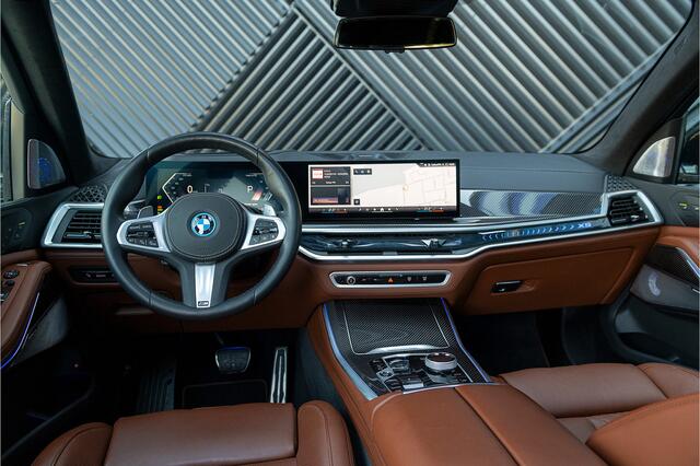 BMW X5 xDrive50e LCI M-Sport Pro Bowers&W Alcantara Hemel Acc Pano Massage Stoelvent. Achterasbestr. Softcl, Head Up 360 Kristal Trekhaak