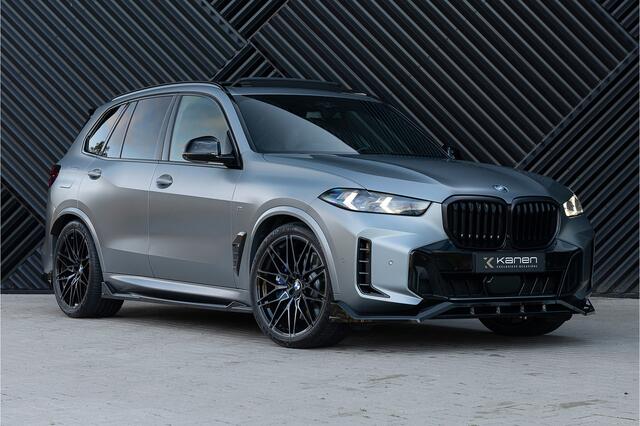 BMW X5 xDrive50e LCI M-Sport Pro ACC Pano M Seats Alcantara Hemel Massage Stoelvent. B&W Head Up 360 Kristal Trekhaak