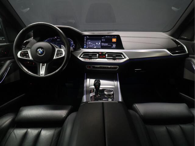 BMW X5 xDrive45e High Executive [SCHUIFKANTELDAK, TREKHAAK INKLAPBAAR, MEMORY SEATS, HARMAN/KARDON, APPLE CARPLAY, ANDROID, 360 CAMERA, HEAD-UP, STUURVERWARMING, STOELVERWARMING, ADAPTIVE CRUISE, VOL LEDER, NIEUWSTAAT]