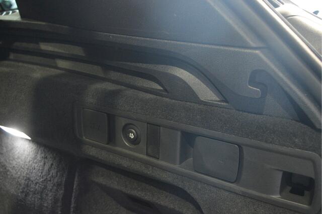 BMW X5 xDrive45e M-pakket pano camera leer trekhaak 20 inch !!