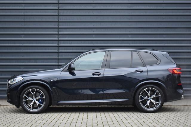 BMW X5 xDrive45e High Executive M Sport | Panoramadak | Laser | ACC | Trekhaak | 21'' Wielen | Luchtvering |