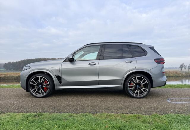 BMW X5 xDrive50e M-sport Pro Black Line X5 50e Msport Pro Volleder 22" LM Head-up Pano Trekhaak
