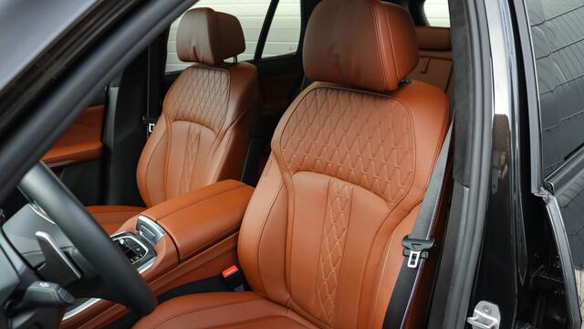 BMW X5 xDrive50e M-Sport Pro 'Citrinschwarz' | Bowers & Wilkins | Sky Lounge | Massage | Soft-Close | Head-up | Trekhaak