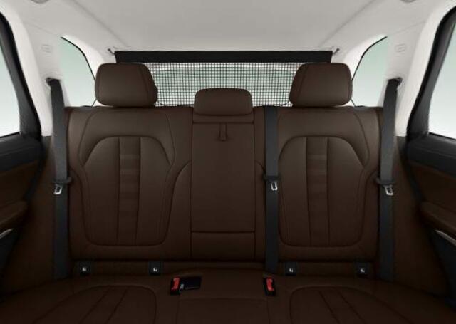 BMW X5 xDrive45e High Executive xLine - Trekhaal - Panoramadak - Active Cruise Control - Parking Assistant - Head up - Comfort Access - Soft Close - Ambiance verlichting - Warmte Comfort Pack - Sportstoelen -