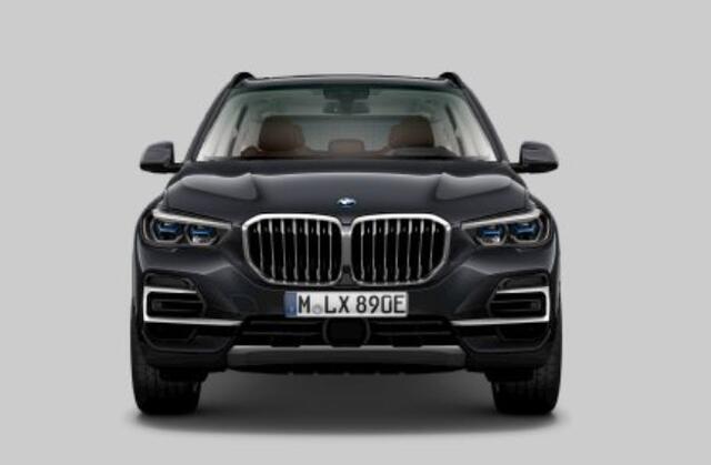 BMW X5 xDrive45e High Executive xLine - Trekhaal - Panoramadak - Active Cruise Control - Parking Assistant - Head up - Comfort Access - Soft Close - Ambiance verlichting - Warmte Comfort Pack - Sportstoelen -