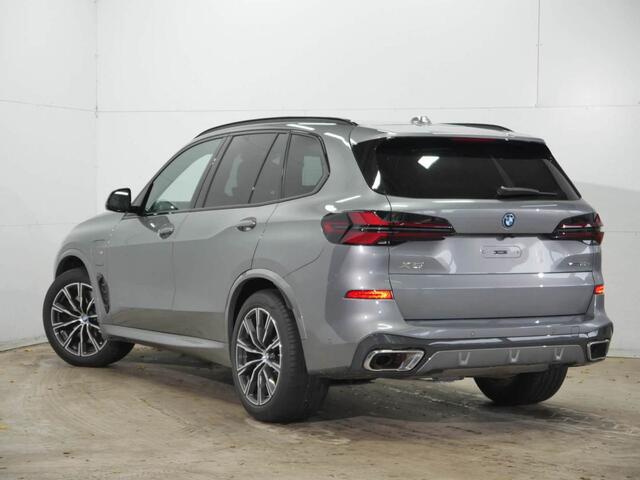 BMW X5 xDrive50e M-Sport | Panorama | Comfortzetels | Trekhaak | Driving Assistant Professional | Harman Kardon | SoftClose | Integral Active Steering