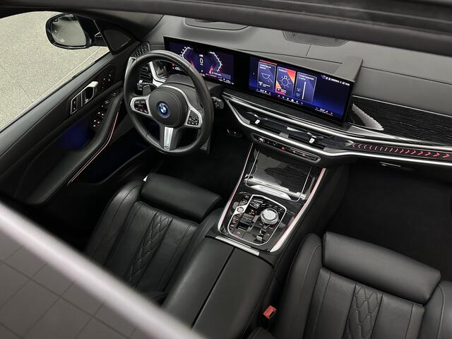 BMW X5 50e *3x Op Voorraad* M-Sport Pro | 360 Camera | Sky-Lounge Pano | ACC | Comfortstoelen | Indiv. Leder | Massage | Stoelventilatie | 4-Zone Clima | Trekhaak | 22'' | Head-Up | Keyless-Entry | Harman-Kardon | Stoelverwarming V+A | M-Gordels | Glaspook | Stu