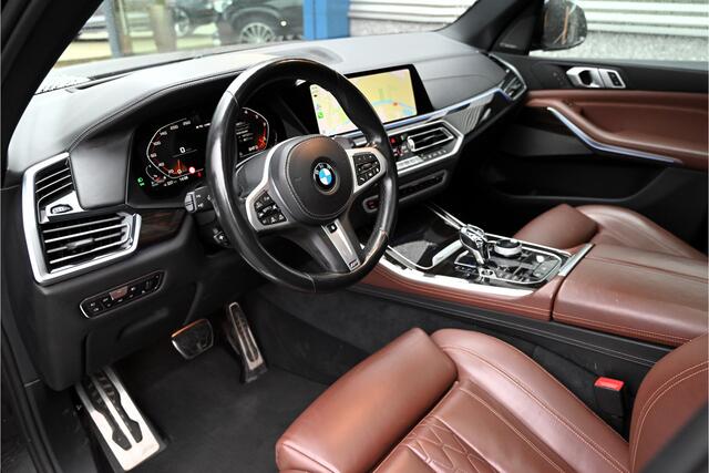 BMW X5 M50d M-SPORT / PANO / INDIVIDUAL LEDER / HUD / SOFTCLOSE / LASER / 4WIELSTURING / PARFUM / TREKHAAK