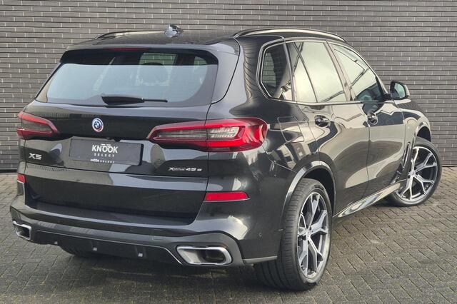 BMW X5 xDrive45e High Executive M Sport / Panoramadak / Achterasbesturing / Head Up Display / Comfortstoel / Driving Assistant Professional / Stuurwielverwarming / Trekhaak / Comforttoegang