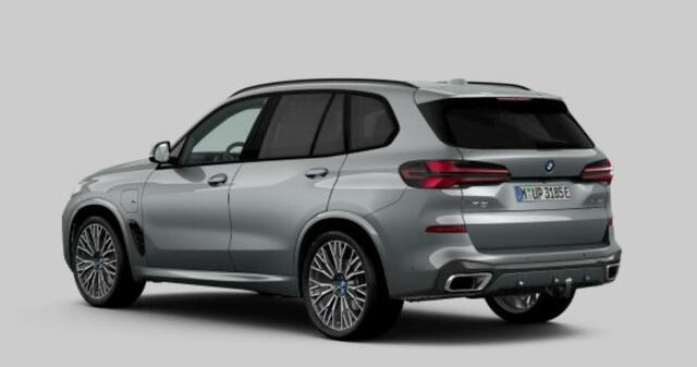 BMW X5 xDrive50e M Sport - Trekhaak - Panoramadak - Warmte Comfort Pack - Comfortstoelen - Travel en Comfort systeem - Comfort Access - Soft Close - Parking/Driving Assistant Professional - Harman Kardon -