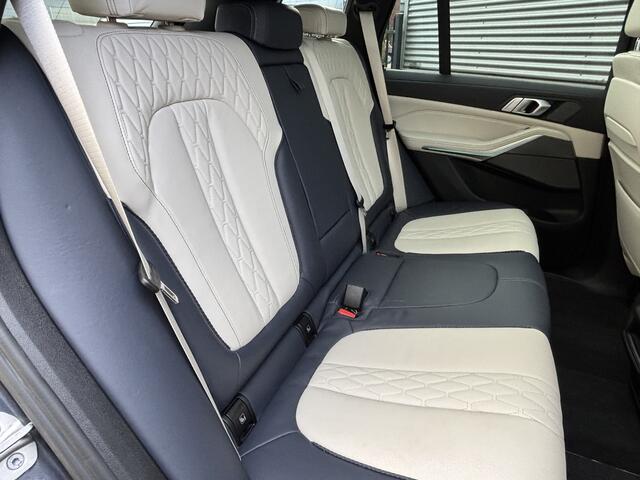 BMW X5 xDrive45e High Executive | VOL | HUD | Sky Lounge | Laser |Soft Close | Comf. Acces | Individual Interieur | Trekhaak |