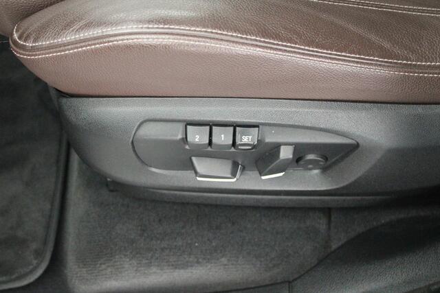 BMW X5 xDrive30d 259pk High Executive M-Sport Panoramadak Trekhaak Leder Memory Camera Keyless Navigatie