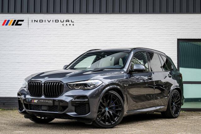 BMW X5 xDrive45e M-Sport 4-Wielsturing Individual B&W