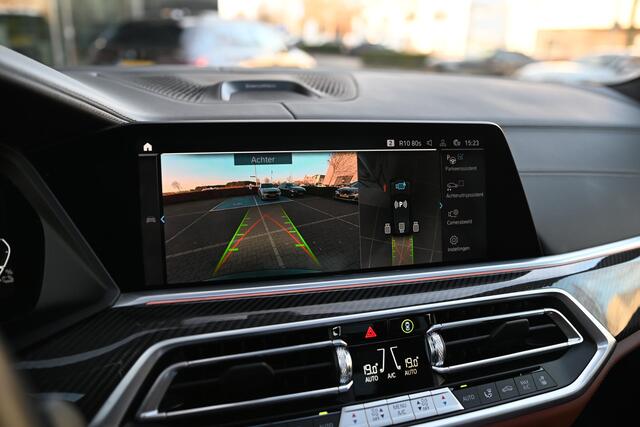 BMW X5 xDrive45e High Executive M Sport Automaat / Bowers & Wilkins / Sky lounge Panoramadak / Carbon inleg / 360 camera / 22"LM-velgen / Driving Assistant Professional / Laserlight / Head-Up / Parking Assistant Plus