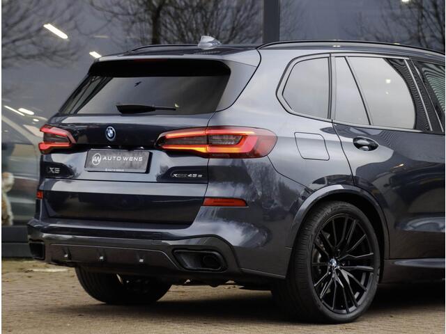 BMW X5 xDrive45e M Sport Lucht Pano 22" Laser Zwarte hemel