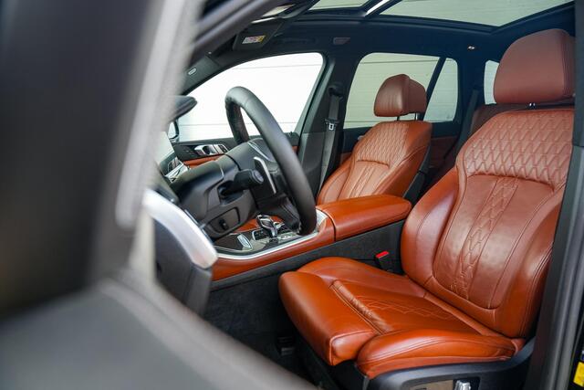 BMW X5 xDrive45e High Executive M Pakket Panoramadak Adapt. Cruise HUD Carbon Luxe Leder 21''LM