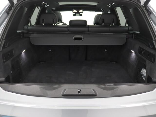 BMW X5 xDrive50e Launch Edition 490PK AUT8 M-Sport, Pano-Schuifdak, Trekhaak, HUD, 21" LM Velgen, Adaptieve Cruise Controle, Harman Kardon