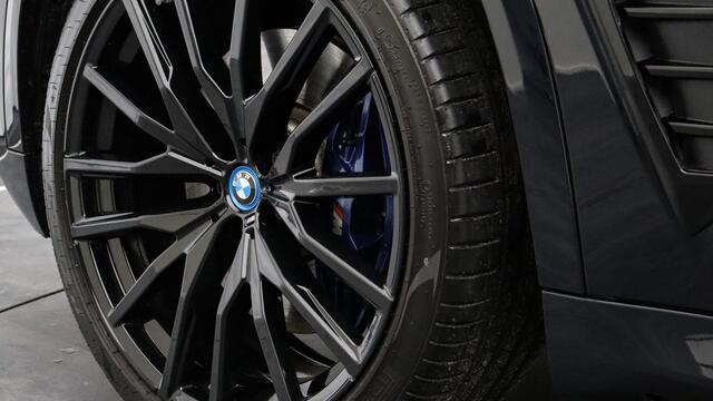 BMW X5 xDrive50e M-Sport Pro | Massage | Bowers & Wilkins | Sky Lounge | Soft-Close | Trekhaak | Stoelventilatie | Head-up