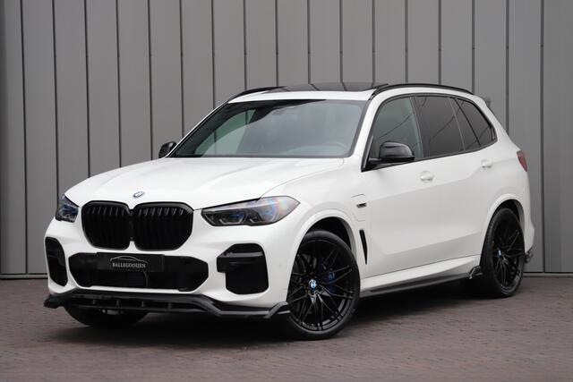 BMW X5 xDrive45e M | 394PK | Luchtvering | Head-up | Massage | M-Stoelen | Sfeerverlichting | Keyless-go | Stoelkoeling | Trekhaak | 2021.