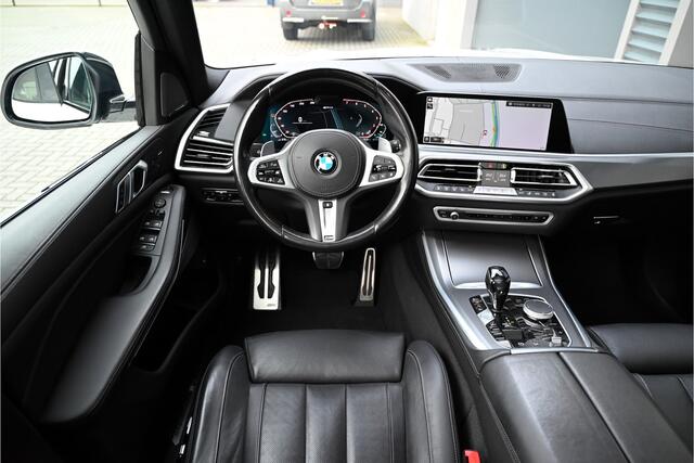 BMW X5 xDrive45e M-SPORT / PANO / LASER / MASSAGE / HUD / COMFORTSTOELEN / STOELKOELING / TREKHAAK / 22"