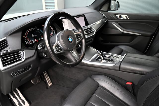 BMW X5 xDrive45e M-SPORT / PANO / LASER / MASSAGE / HUD / COMFORTSTOELEN / STOELKOELING / TREKHAAK / 22"