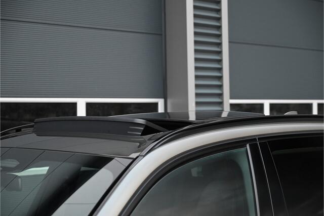 BMW X5 xDrive45e M-SPORT / SKYLOUNGE PANO / INDIVIDUAL LEDER / MASSAGE / LASER / HUD / TREKHAAK / MANHATTEN GREEN