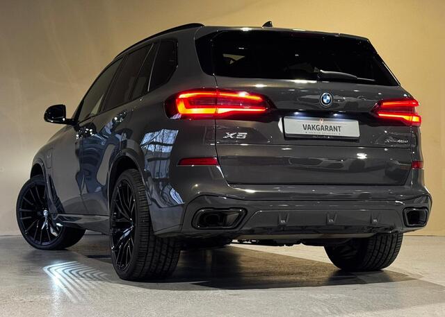 BMW X5 xDrive45e High Executive |Pano |Soft Close |Luchtvering |Achteras besturing |Head-up |Co Pilot