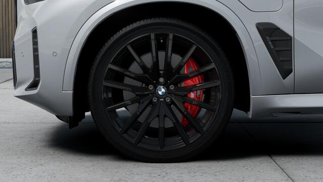 BMW X5 xDrive50e High Executive M Sport Automaat / Panoramadak / Trekhaak / M Multifunctionele Stoelen / Soft-Close / Parking Assistant Professional / Active Steering