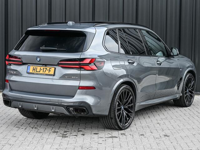 BMW X5 xDrive50e | M-SPORT BRAKE | COMFORT ACCESS | SOFT CLOSE | TREKHAAK | SHADOW-LINE | PANORAMADAK | STOEL VENTILATIE | AMBIANCE AIR | AMBIANCE LIGHT | ADAPTIVE LED | ACTIVE CRUISE | 360 CAMERA | DAB+ | HARMAN/KARDON | GESTURE CONTROL |