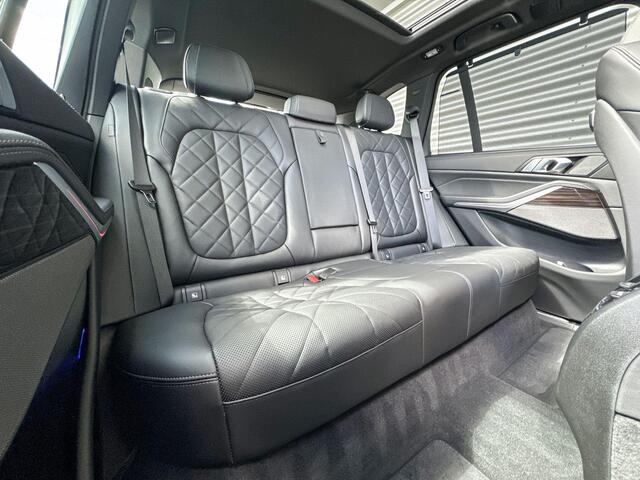 BMW X5 xDrive50e M sportpakket | Massagefunctie | Trekhaak | Innovation Pack | Soft-close | Travel Pack