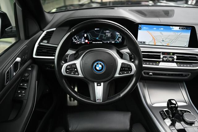 BMW X5 xDrive45e High Executive M Sport Automaat / Panoramadak / Trekhaak / Laserlight / Soft-Close / Head-Up / Parking Assistant Plus / Adaptief onderstel