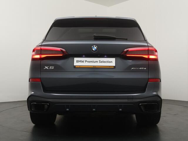 BMW X5 xDrive45e High Executive M Sportpakket | Glazen Panoramdak | Volleder met verwarming en ventilatie | Harman Kardon | Head-Up Display | Active Cruise Control | Leder Dashboard