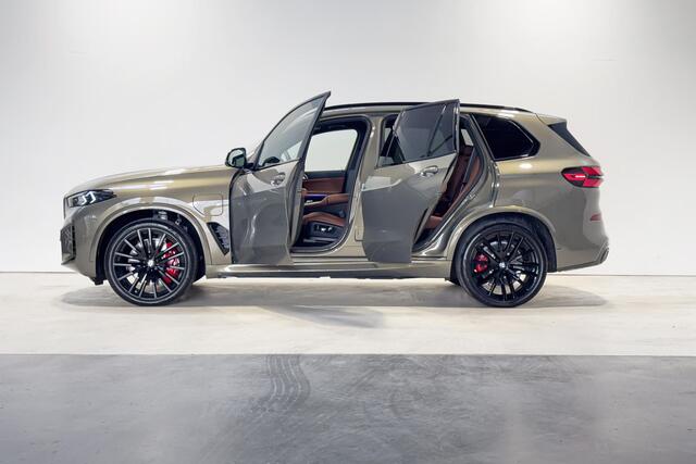 BMW X5 xDrive50e Innovation Pack M Sportpakket Pro | Special Request Brass Metallic | Beschikbaar vanaf Juli 2026