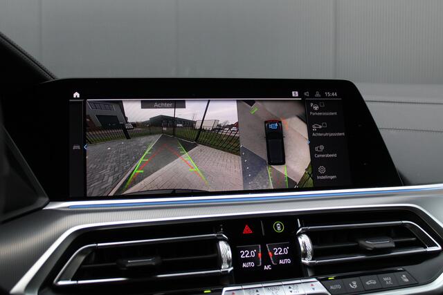 BMW X5 xDrive45e High Executive - Pano - Laser - Luchtvering - Trekhaak - Stoelverwarming/koeling - Massage - Individual Leder - Rijklaar