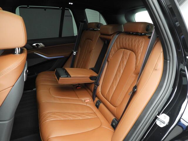 BMW X5 xDrive50e | M-Sportpakket | LED | Leder | HUD | Active cruise | Trekhaak | Schuifdak | Comfortzetels | DAB | Harman-kardon sound | Alu 22 inch