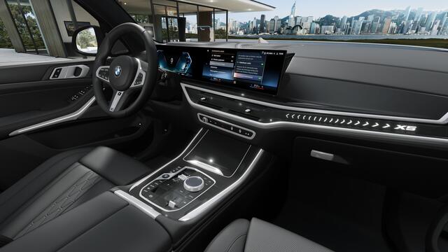 BMW X5 xDrive50e High Executive M Sport Automaat / Panoramadak / Trekhaak / Comfortstoelen / Parking Assistant Professional / Massagefunctie / Adaptieve LED / Soft-Close