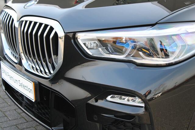 BMW X5 xDrive45e M Sport Automaat / Trekhaak / Panoramadak / Comfortstoelen / Comfort Acces / Head-Up / Laserlight / Harman Kardon