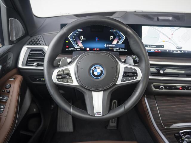 BMW X5 xDrive50e | M Sportpakket Pro | Innovation Pack | Comfort Access | Soft-Close | Sky Lounge | Stoelventilatie | Bowers & Wilkins | 22'' | Trekhaak