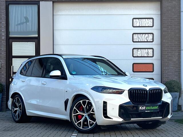 BMW X5 xDrive50e High Executive M Sport / BMW Nieren Iconic Glow / Head-UP / Panodak / Luchtvering / Soft Close / Harman-Kardon / 360 Camera / Trekhaak / Park Assist Prof / Individual Leder Merino / Zwarte Hemel / 1e Eigenaar!