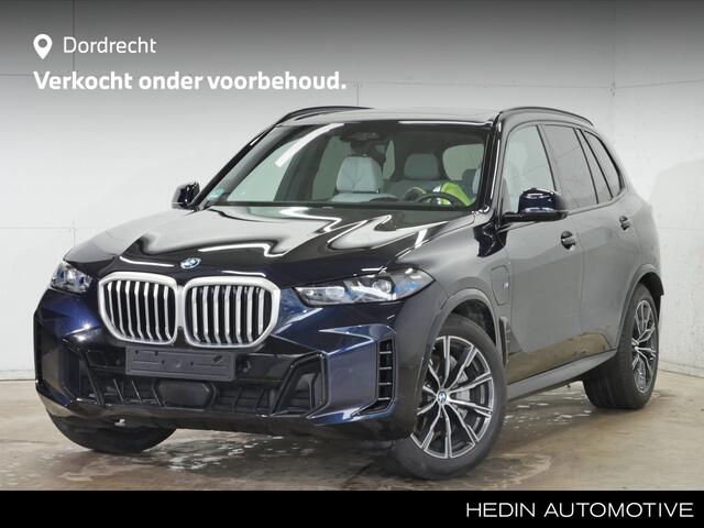 BMW X5 xDrive50e M-Sport | Panorama | Trekhaak | Autobahnassistent | Comfortzetels Harman Kardon | Soft Close